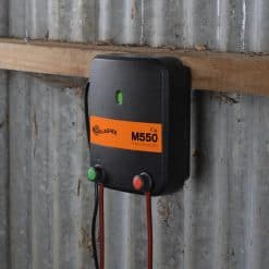 Gallagher M550 mains fence energiser (230 V) - Image
